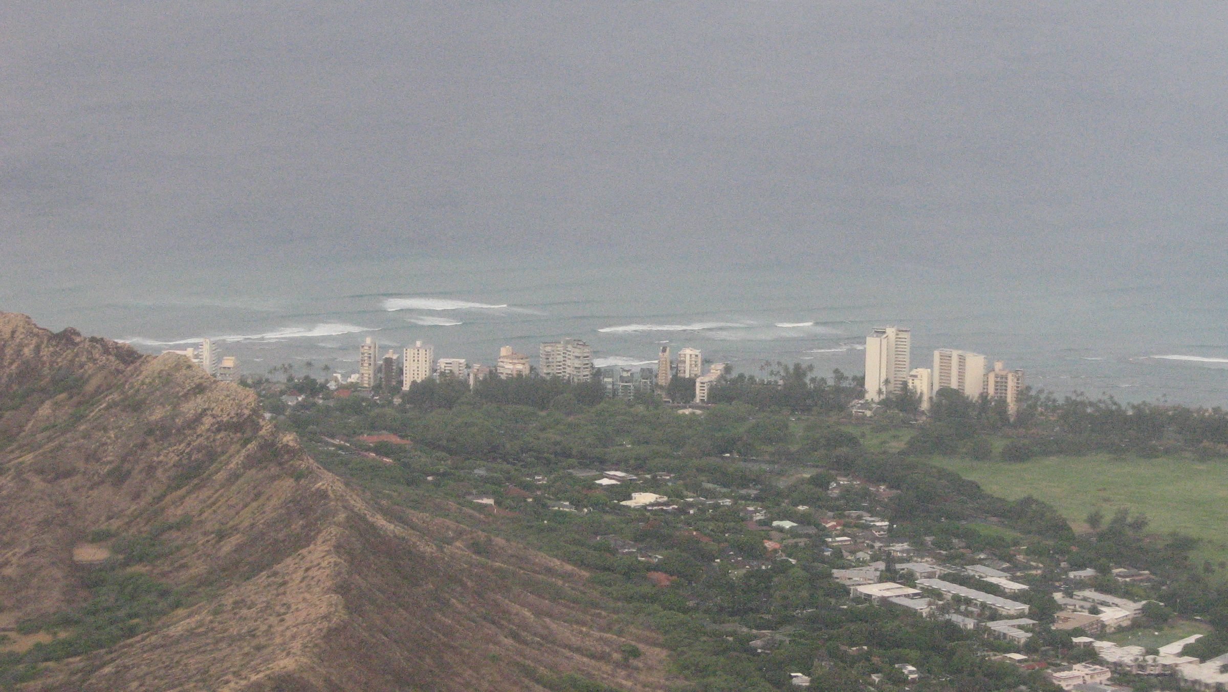 seedicksurf.com - Maui Daily Surf shots and the Maui surf report!!