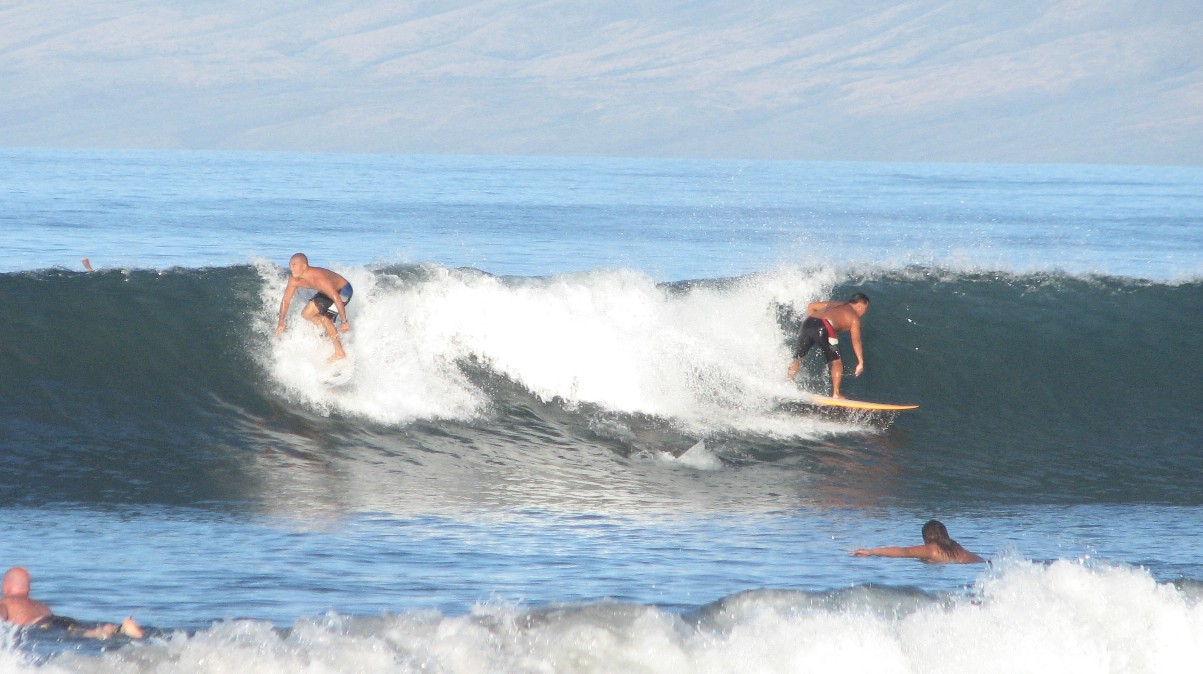 seedicksurf.com - Maui Daily Surf shots and the Maui surf report!!