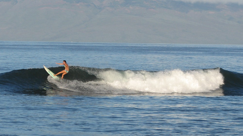 seedicksurf.com - Maui Daily Surf shots and the Maui surf report!!