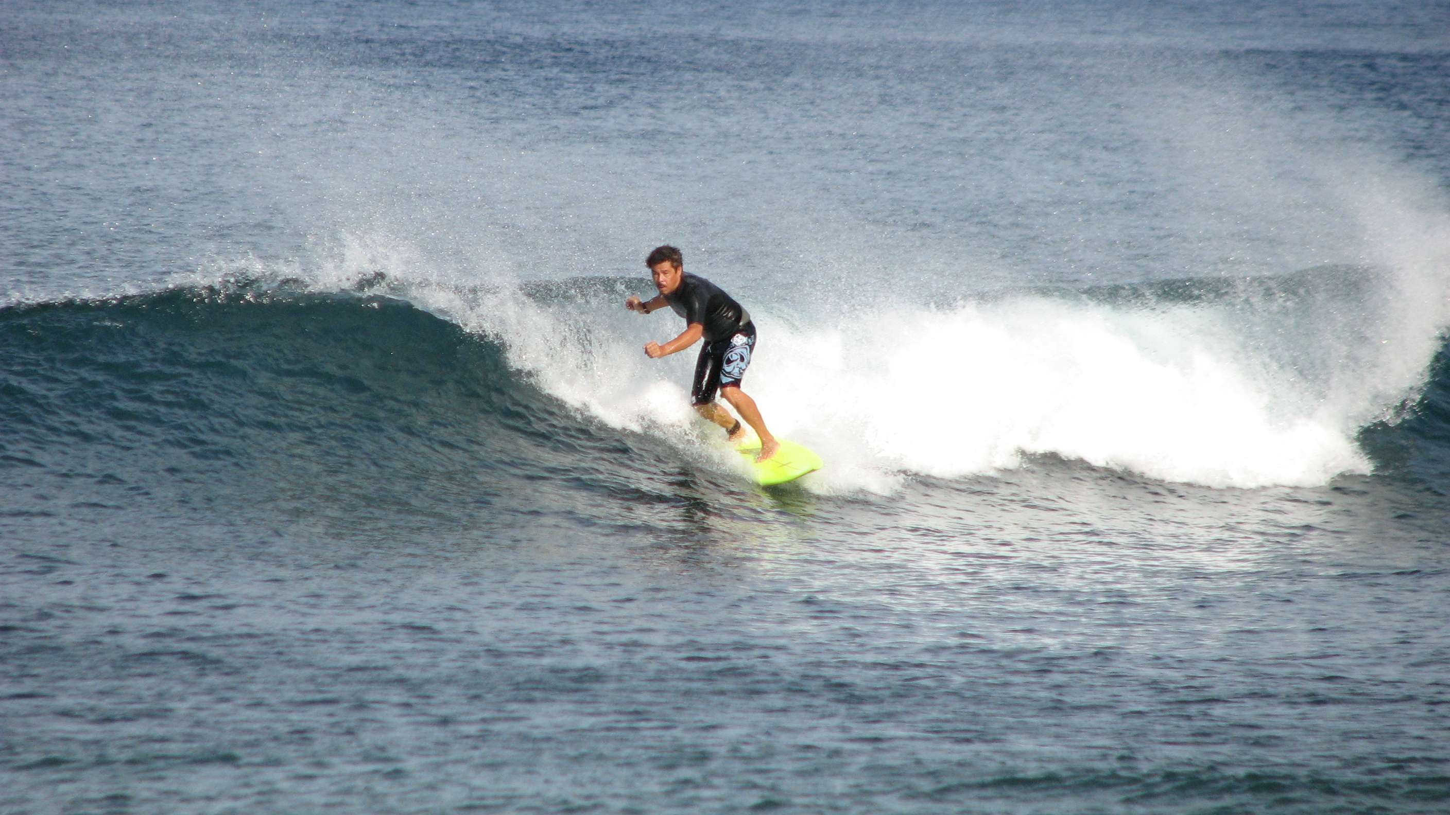 seedicksurf.com - Maui Daily Surf shots and the Maui surf report!!