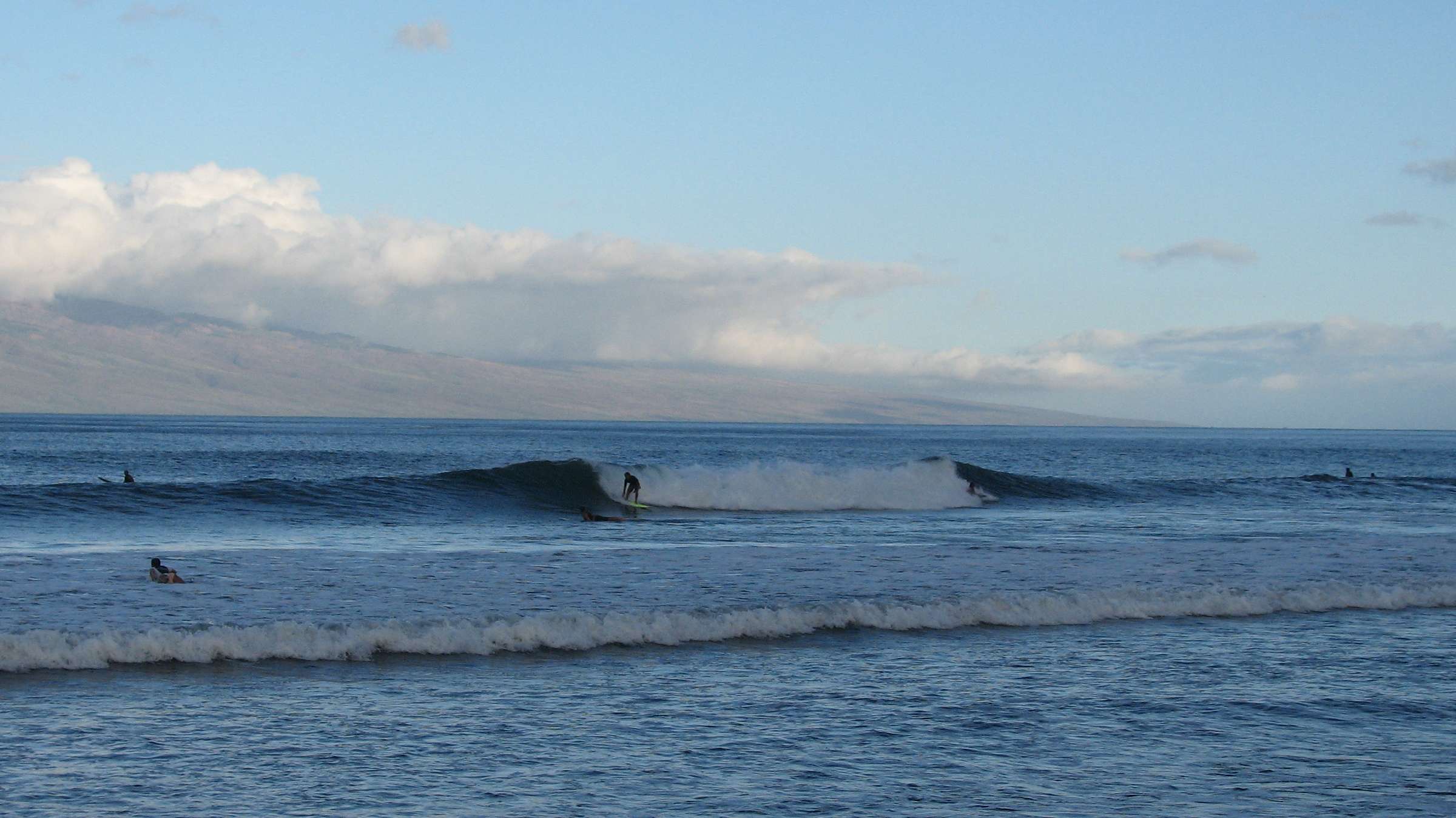 seedicksurf.com - Maui Daily Surf shots and the Maui surf report!!