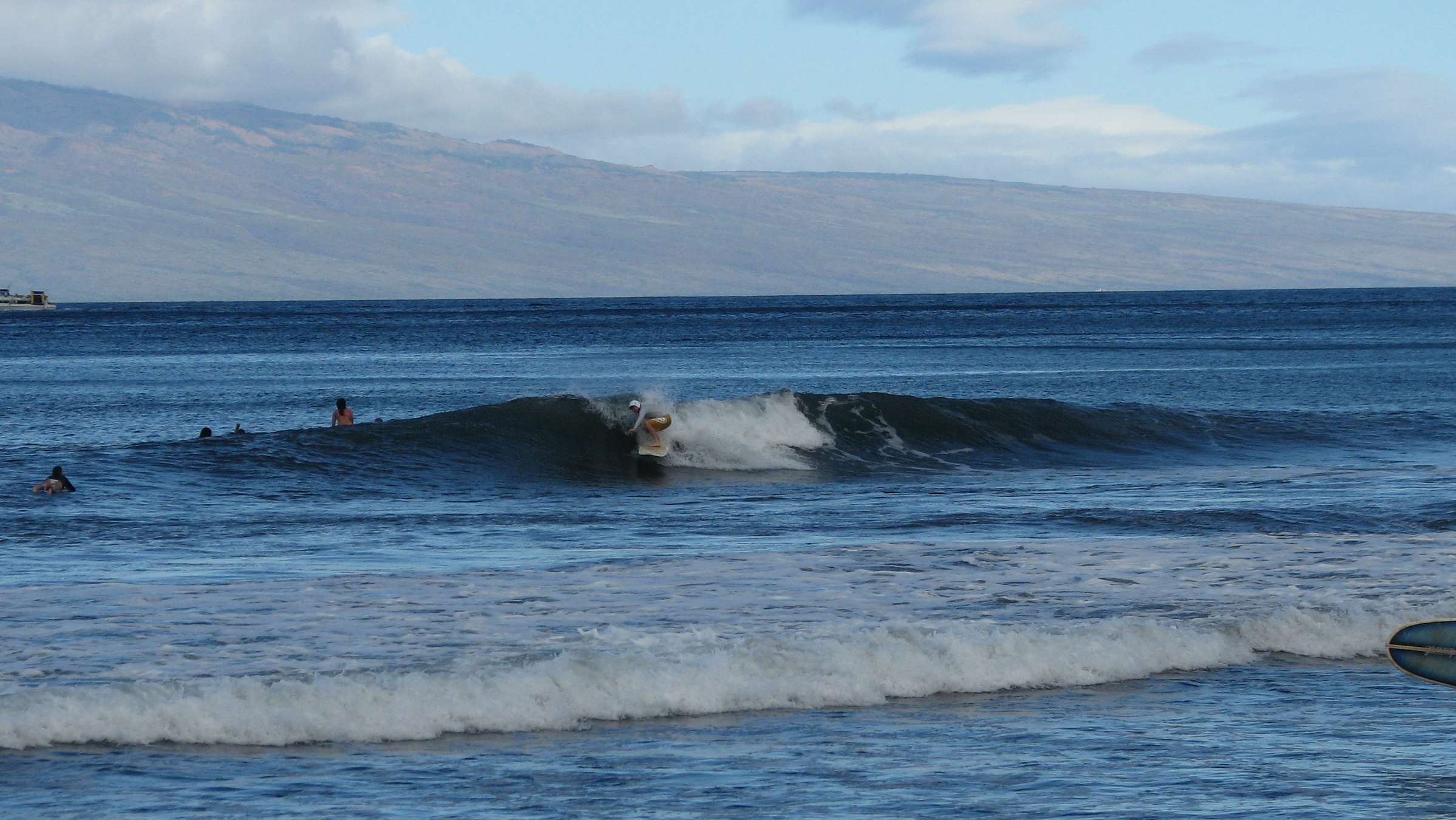 seedicksurf.com - Maui Daily Surf shots and the Maui surf report!!