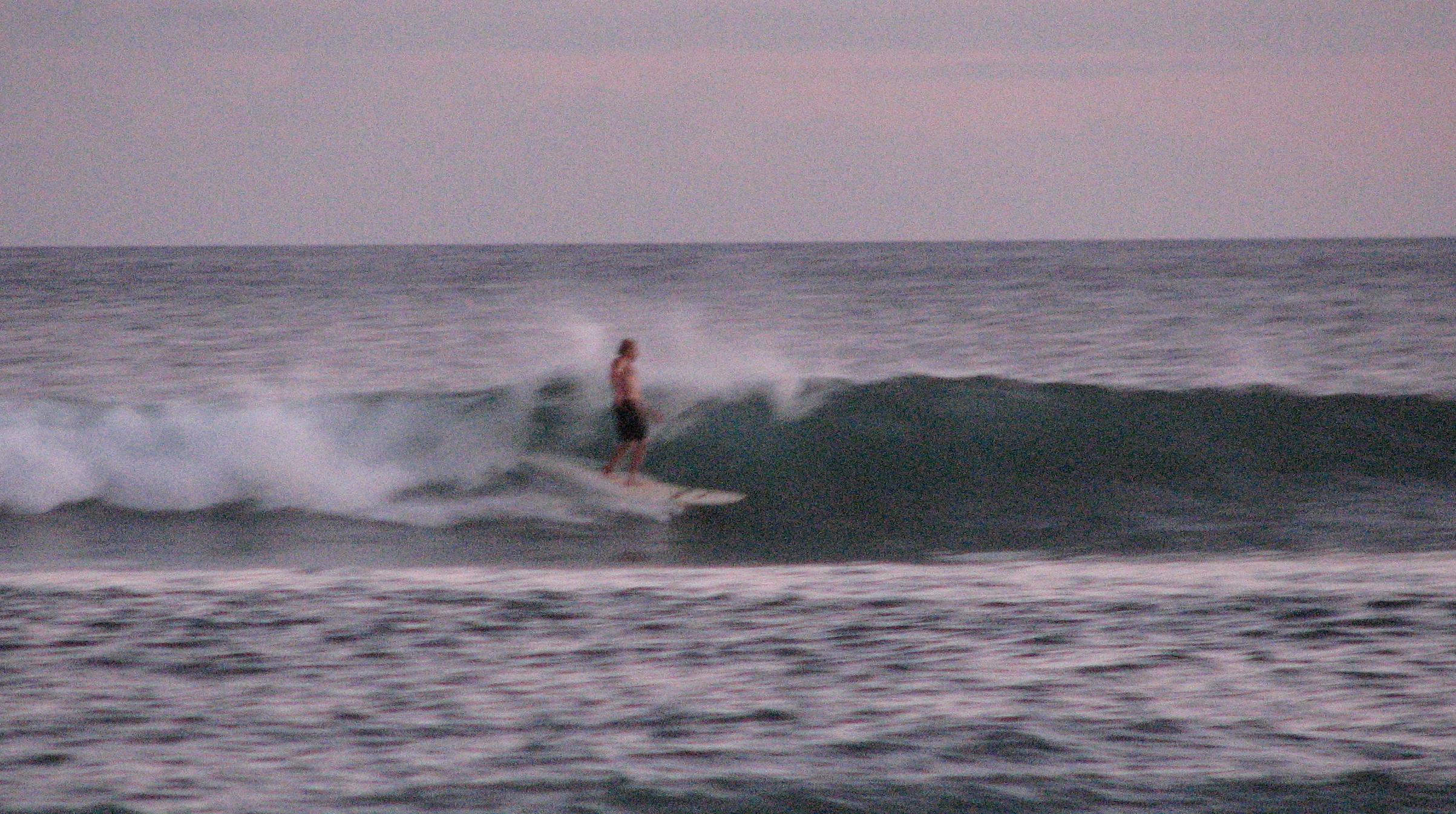 seedicksurf.com - Maui Daily Surf shots and the Maui surf report!!
