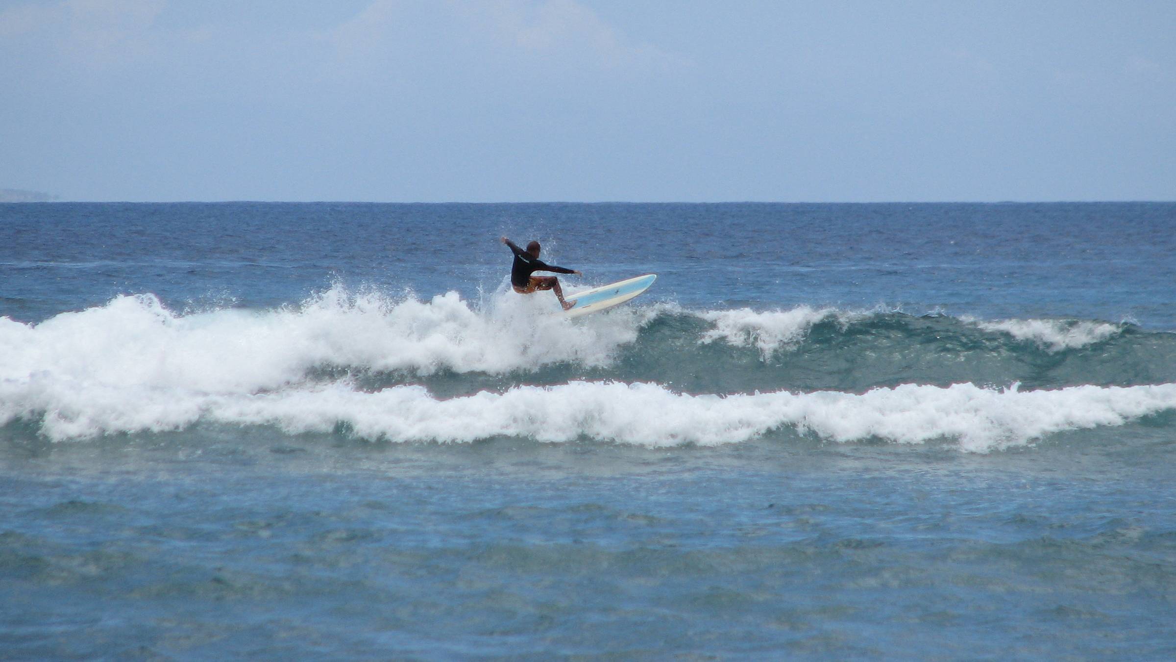 seedicksurf.com - Maui Daily Surf shots and the Maui surf report!!