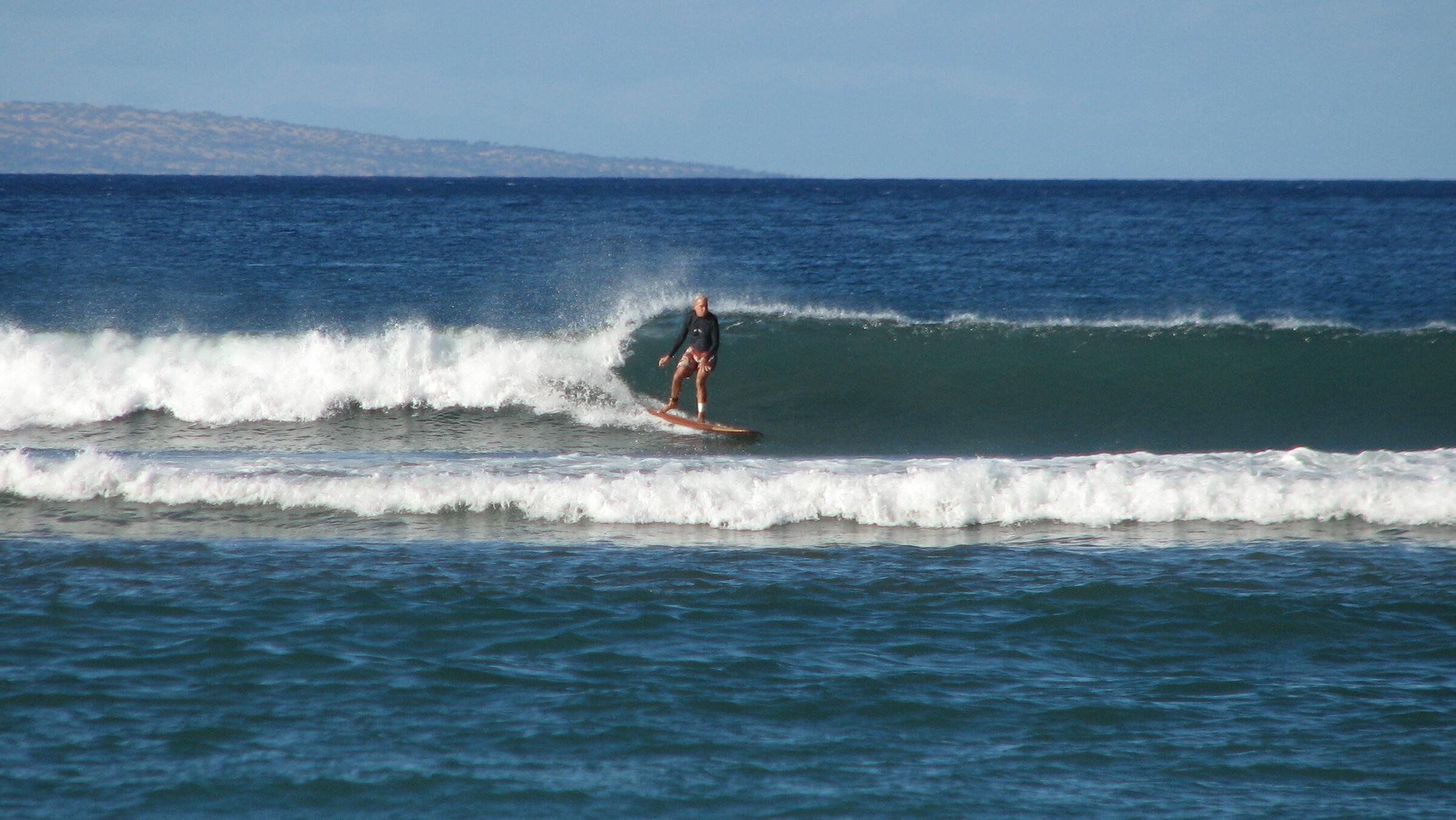 seedicksurf.com - Maui Daily Surf shots and the Maui surf report!!