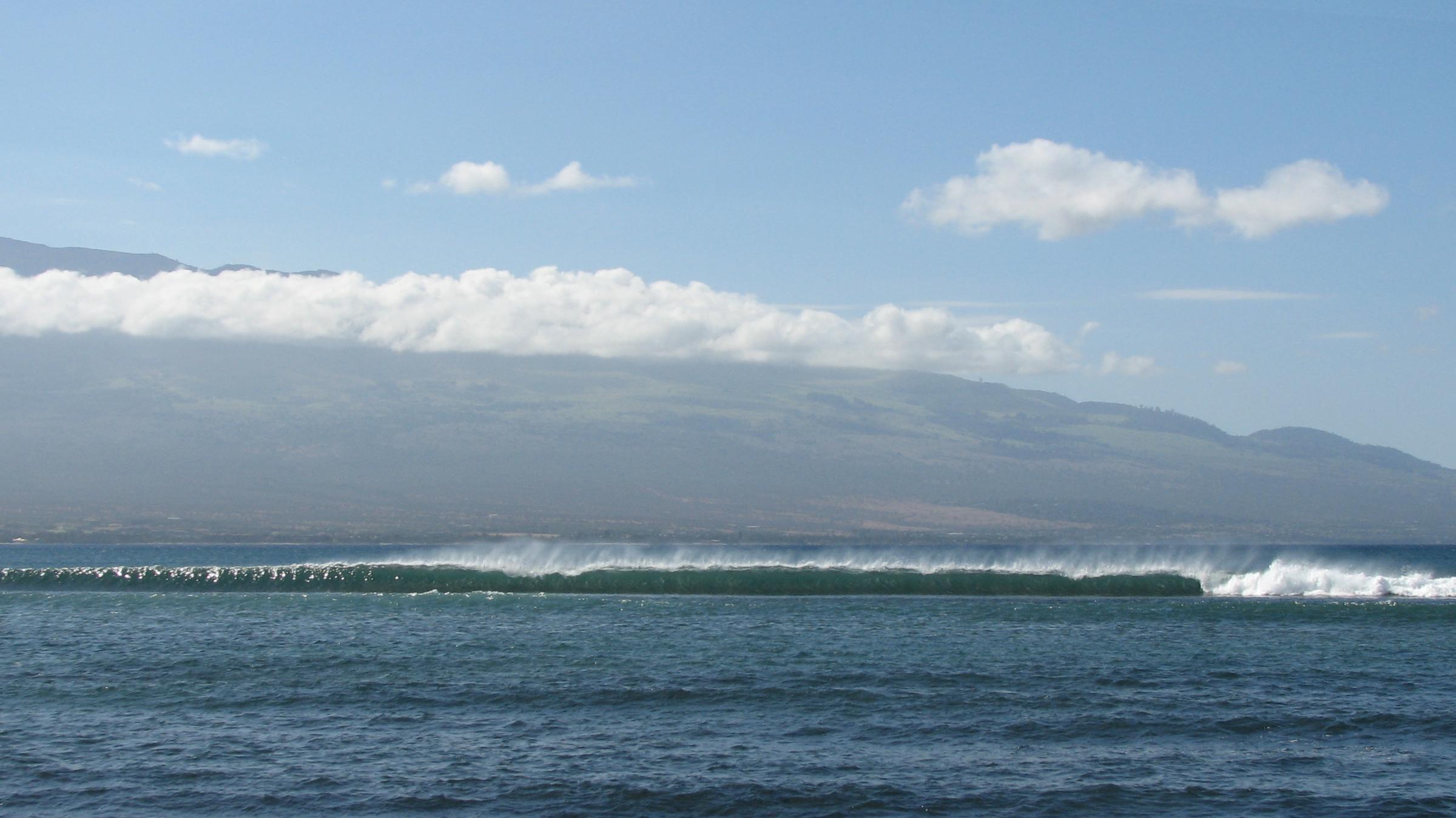seedicksurf.com - Maui Daily Surf shots and the Maui surf report!!