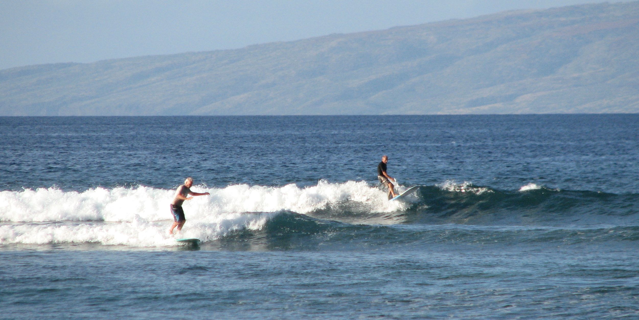 seedicksurf.com - Maui Daily Surf shots and the Maui surf report!!