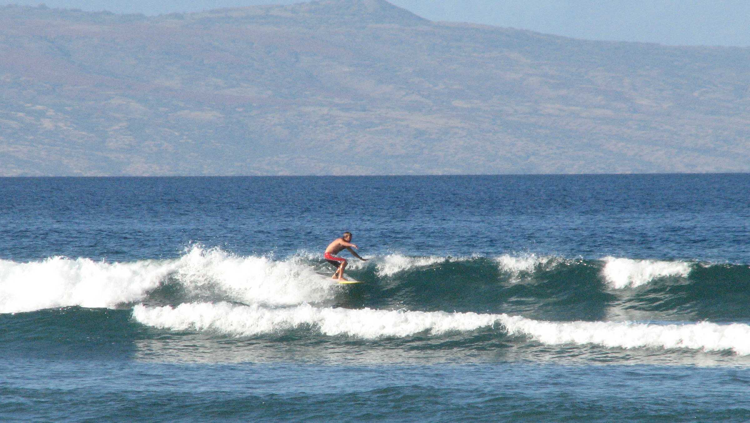 seedicksurf.com - Maui Daily Surf shots and the Maui surf report!!