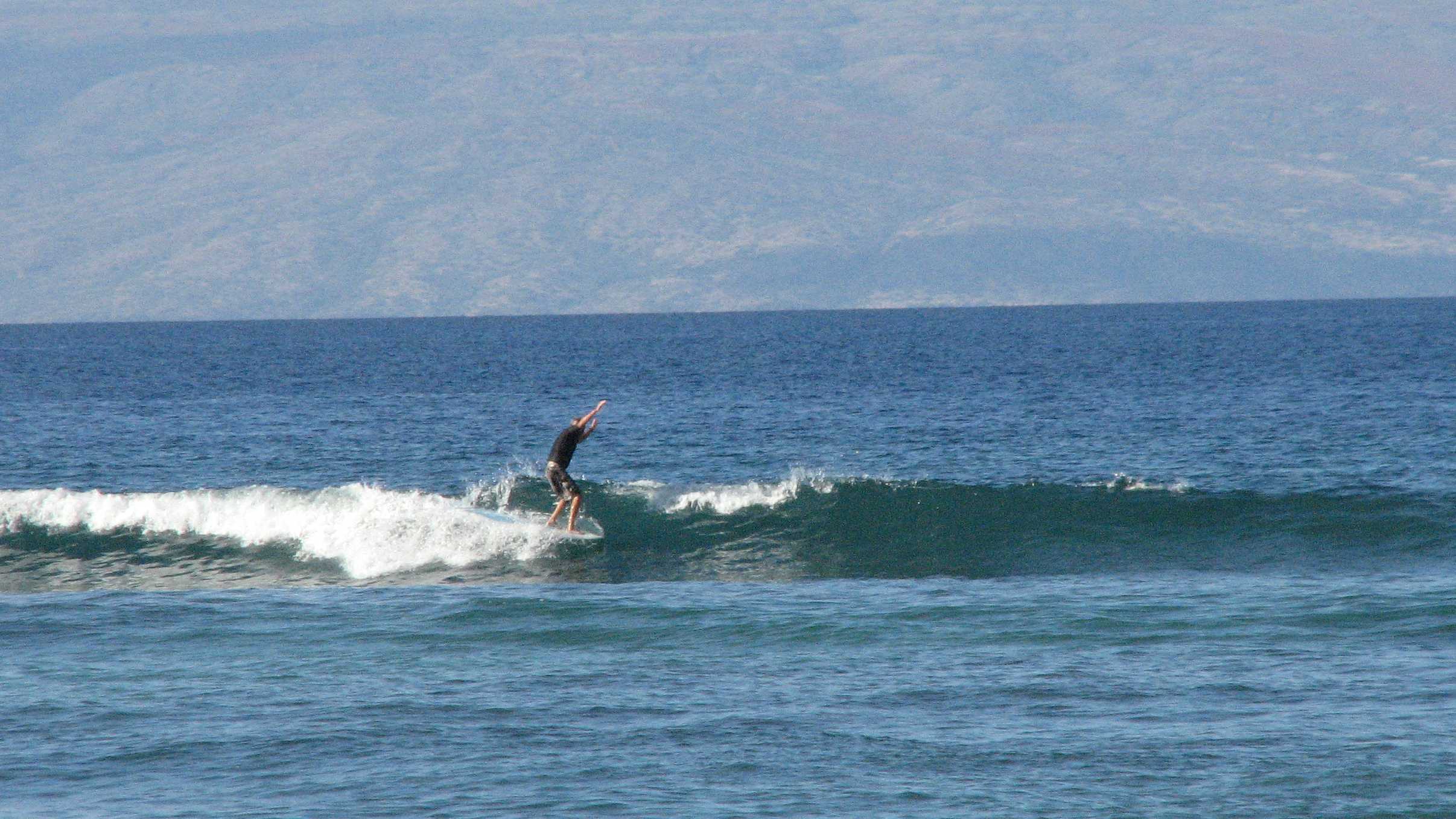 seedicksurf.com - Maui Daily Surf shots and the Maui surf report!!