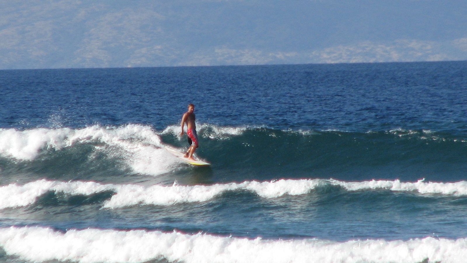 seedicksurf.com - Maui Daily Surf shots and the Maui surf report!!