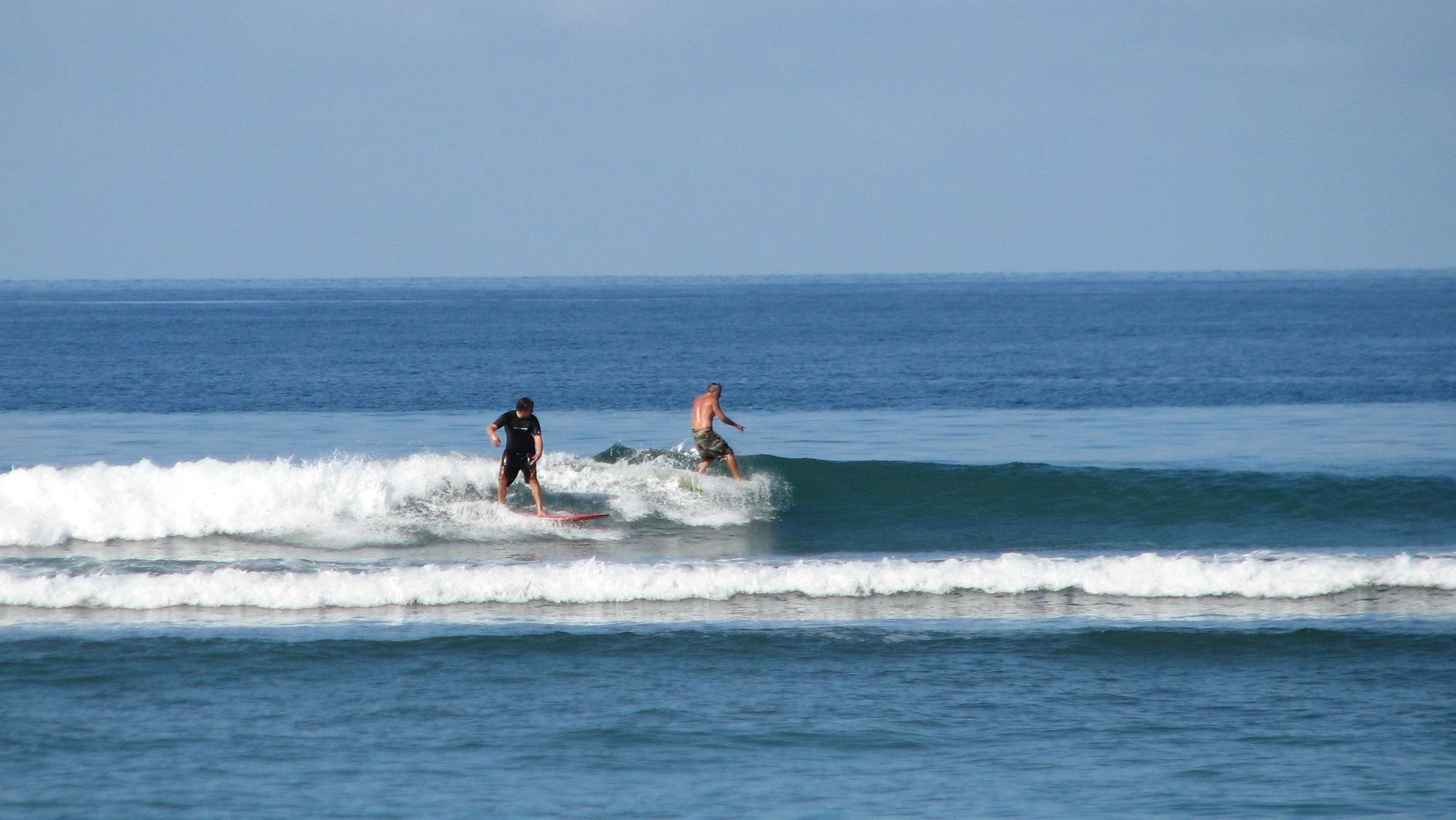 seedicksurf.com - Maui Daily Surf shots and the Maui surf report!!