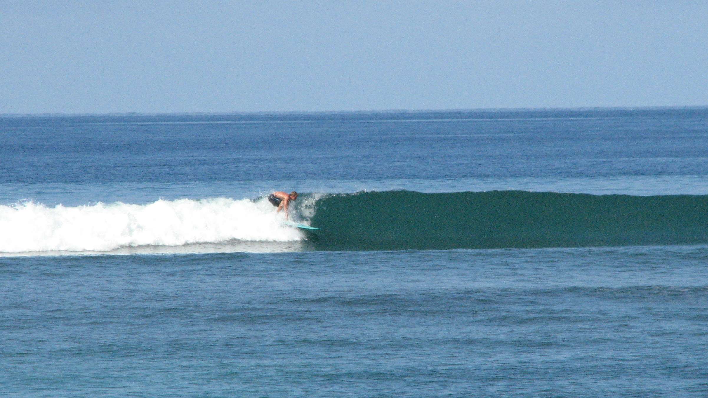 seedicksurf.com - Maui Daily Surf shots and the Maui surf report!!