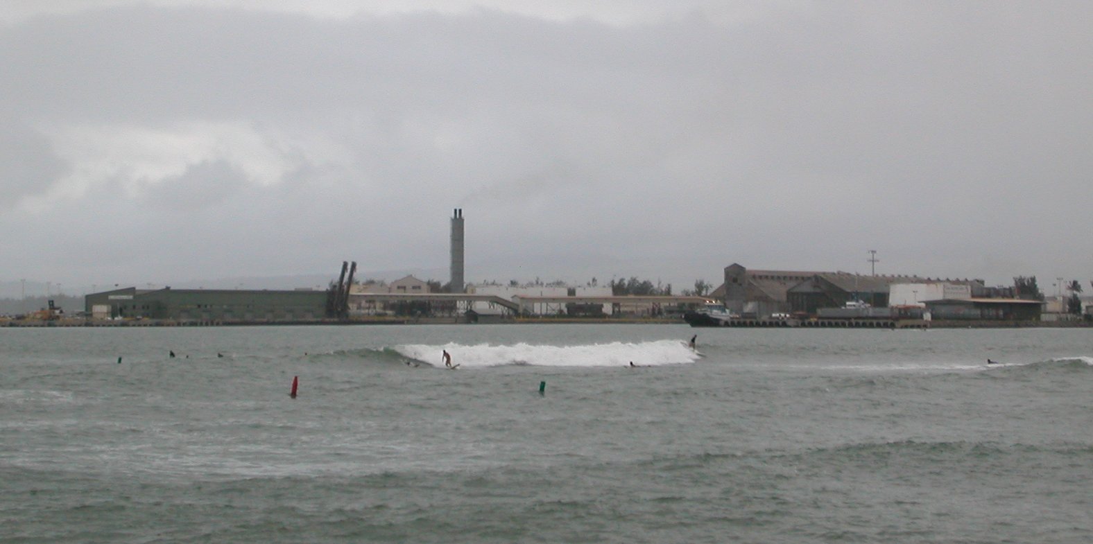 seedicksurf.com - Maui Daily Surf shots and the Maui surf report!!