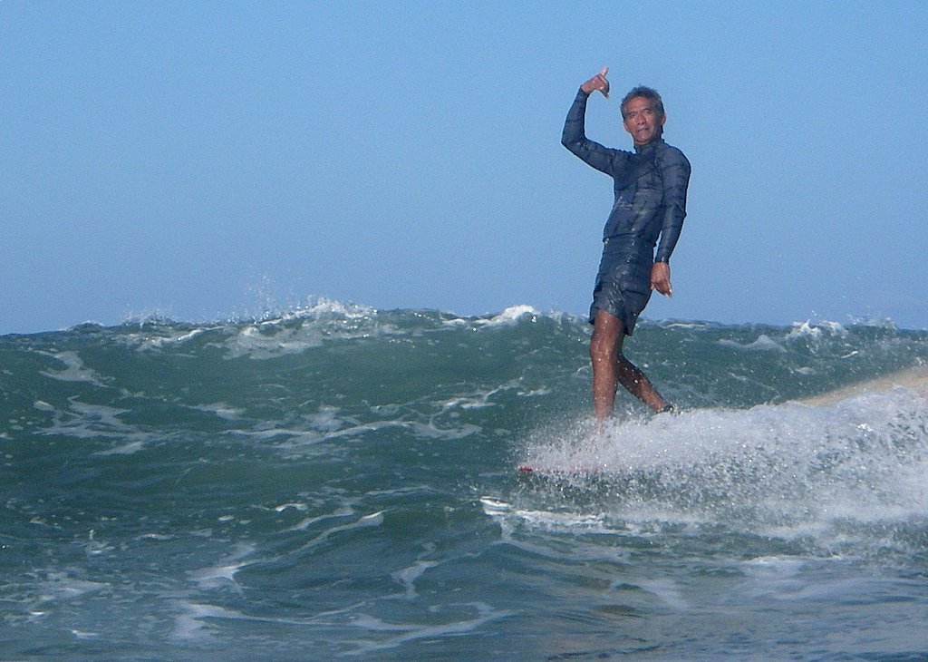 seedicksurf.com - Maui Daily Surf shots and the Maui surf report!!