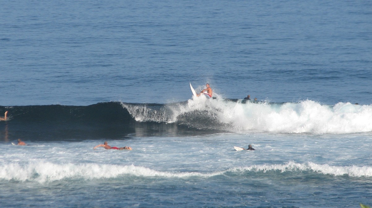 seedicksurf.com - Maui Daily Surf shots and the Maui surf report!!