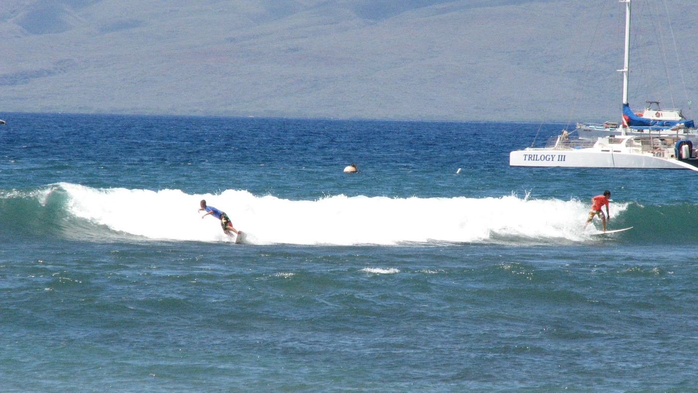 seedicksurf.com - Maui Daily Surf shots and the Maui surf report!!