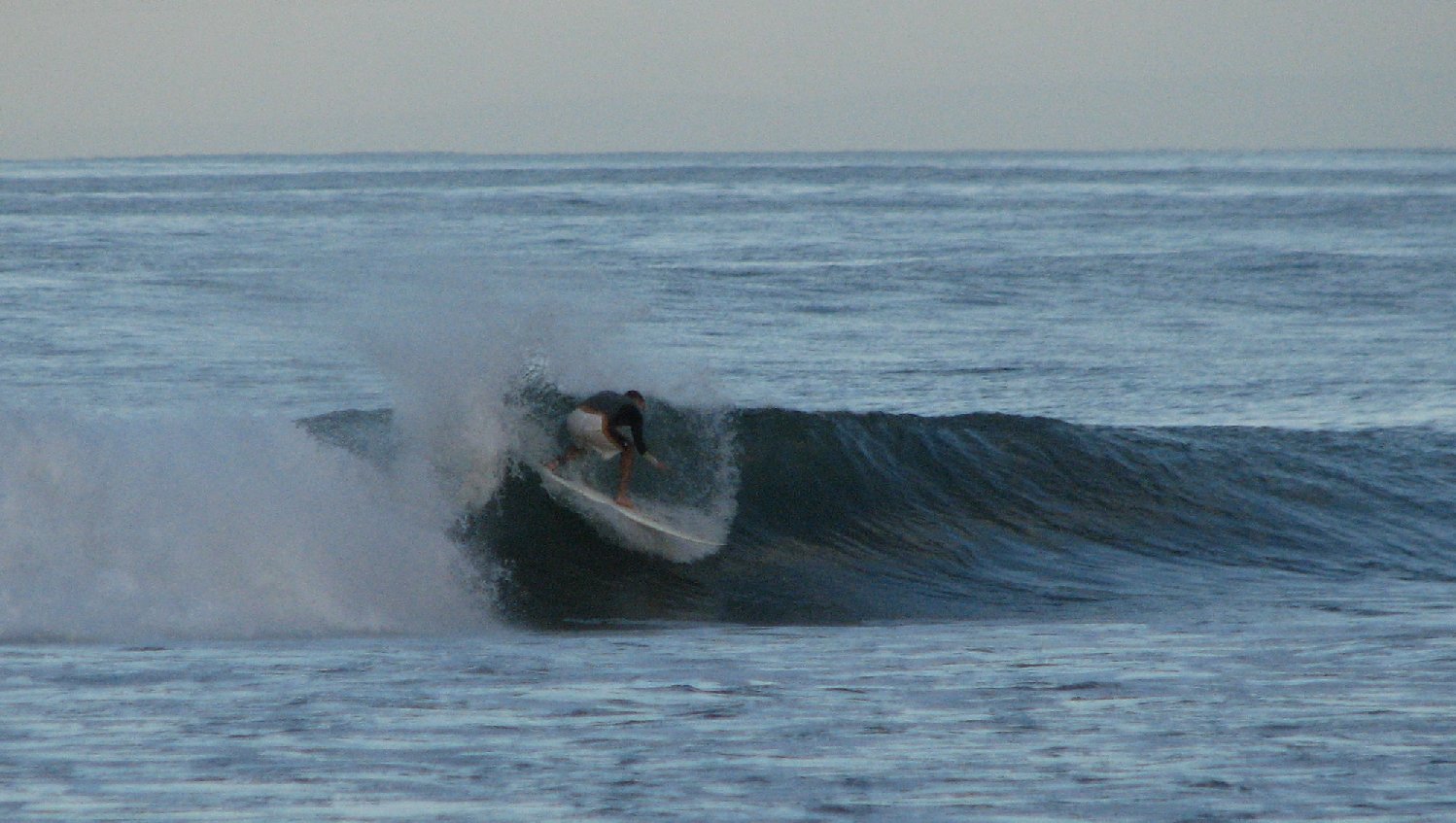 seedicksurf.com - Maui Daily Surf shots and the Maui surf report!!
