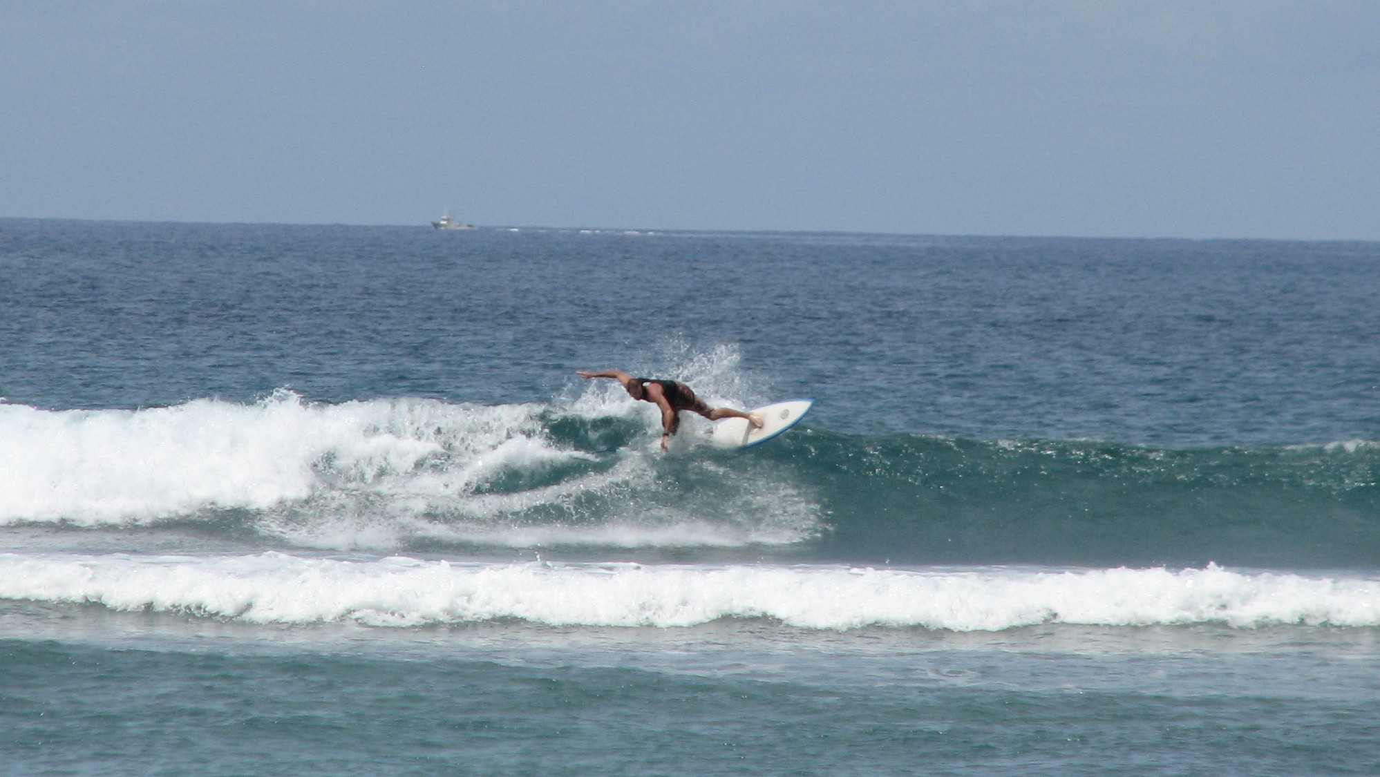seedicksurf.com - Maui Daily Surf shots and the Maui surf report!!