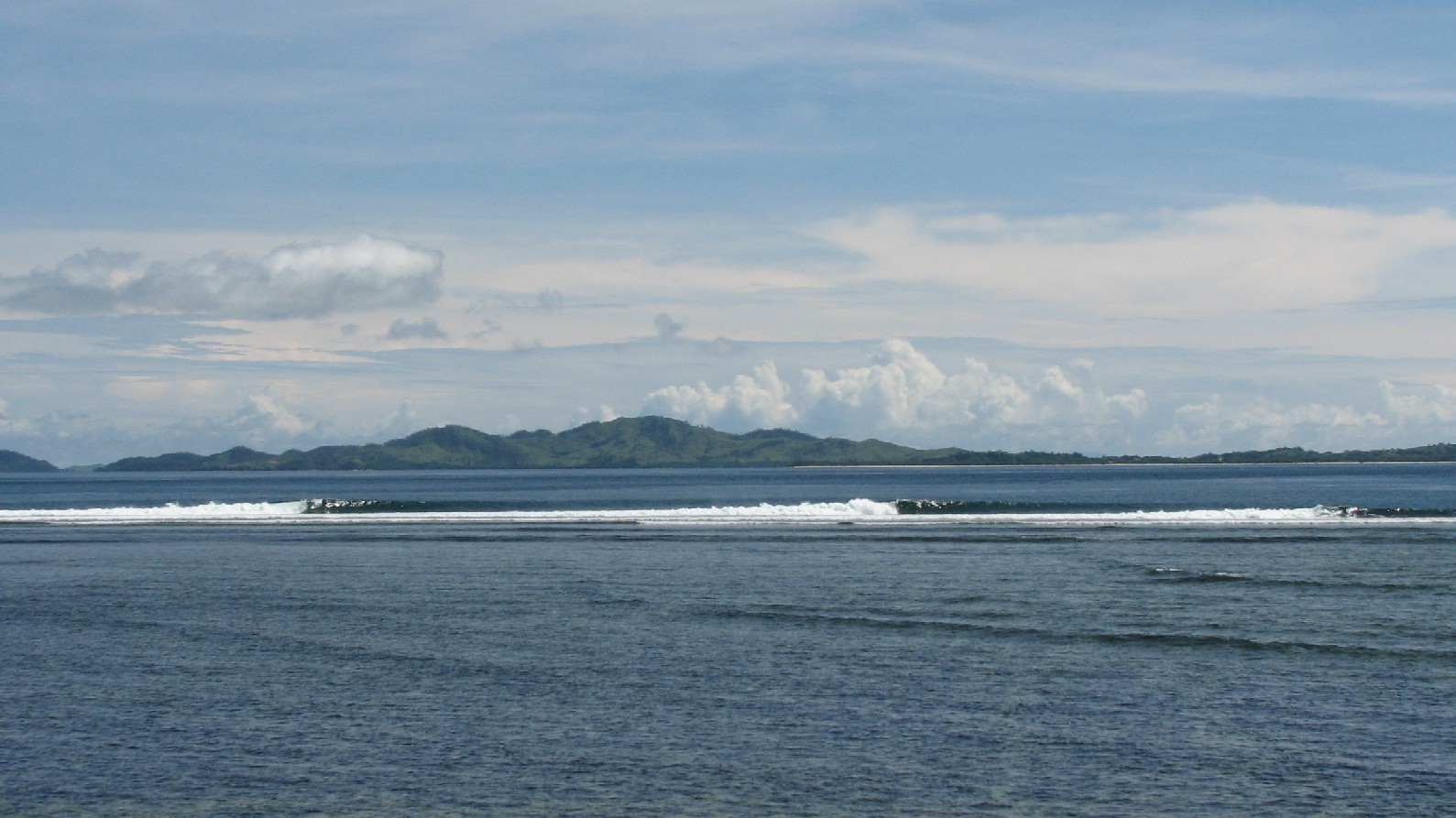 seedicksurf.com - Maui Daily Surf shots and the Maui surf report!!