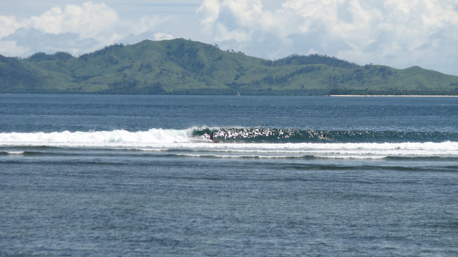 seedicksurf.com - Maui Daily Surf shots and the Maui surf report!!