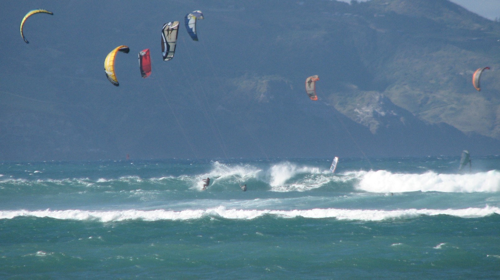 seedicksurf.com - Maui Daily Surf shots and the Maui surf report!!