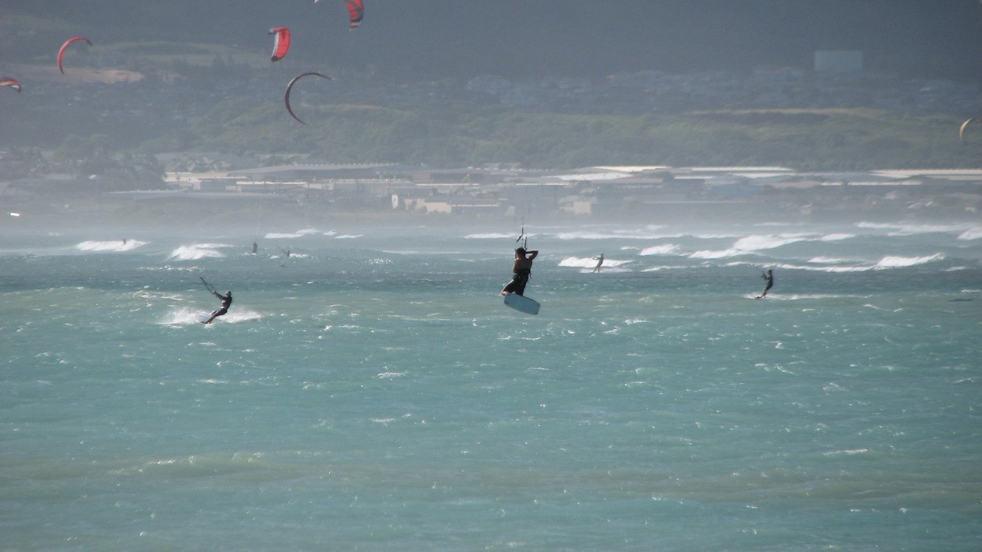 seedicksurf.com - Maui Daily Surf shots and the Maui surf report!!
