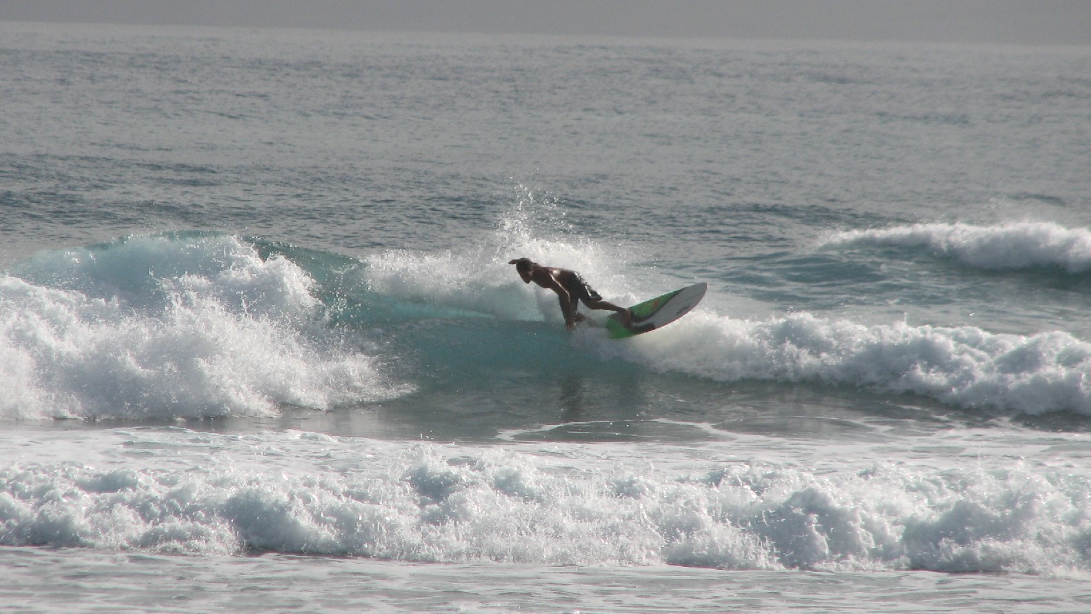 seedicksurf.com - Maui Daily Surf shots and the Maui surf report!!