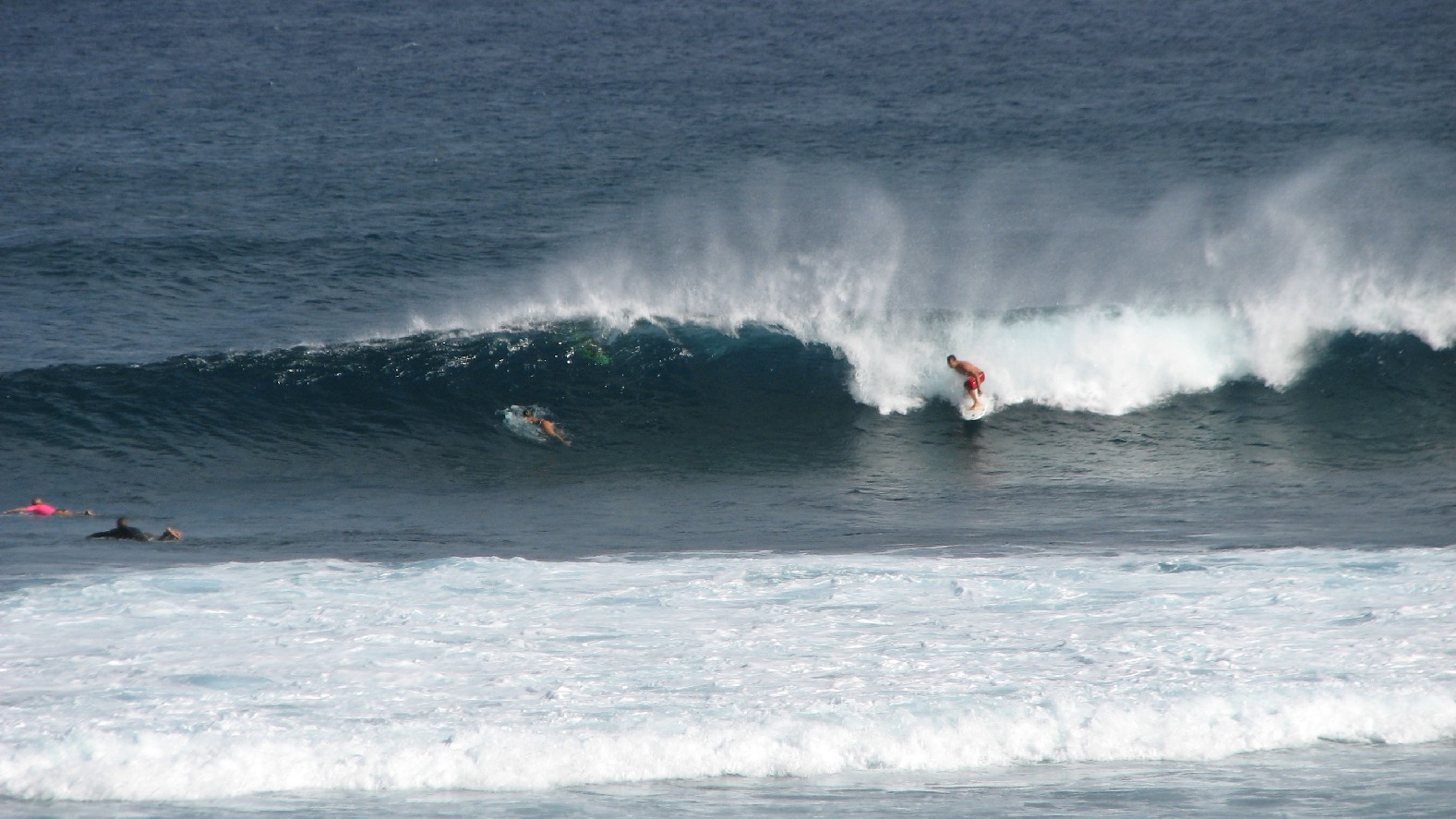 seedicksurf.com - Maui Daily Surf shots and the Maui surf report!!
