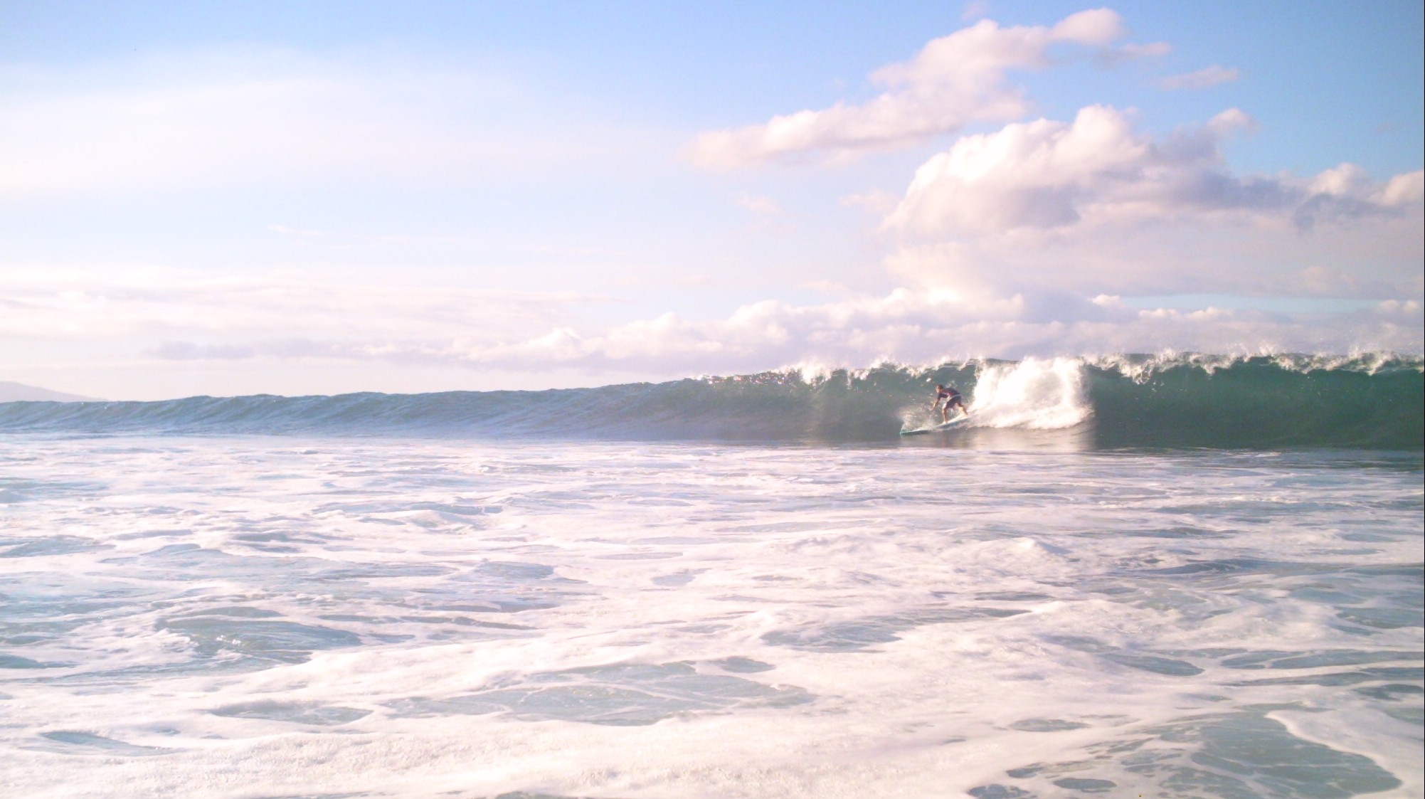seedicksurf.com - Maui Daily Surf shots and the Maui surf report!!
