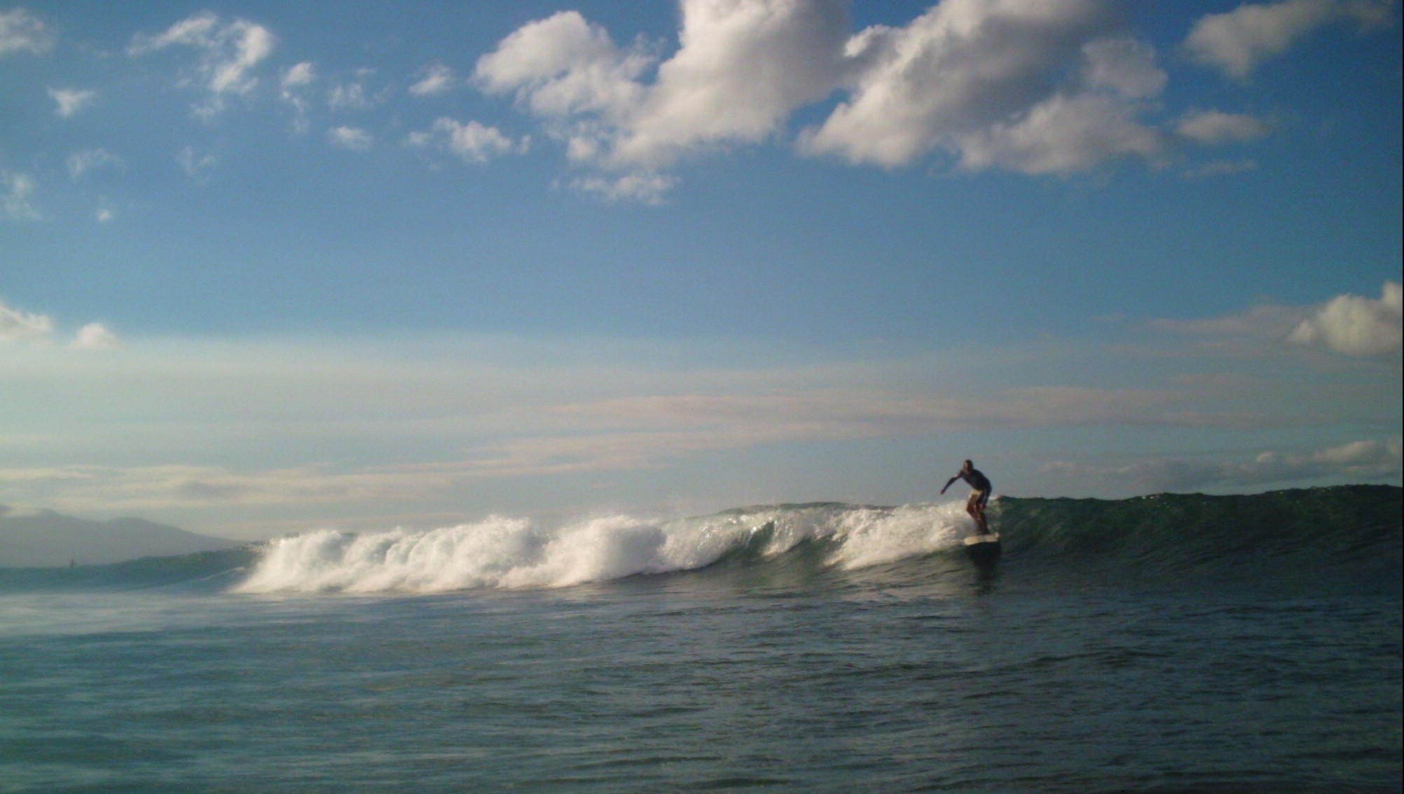 seedicksurf.com - Maui Daily Surf shots and the Maui surf report!!